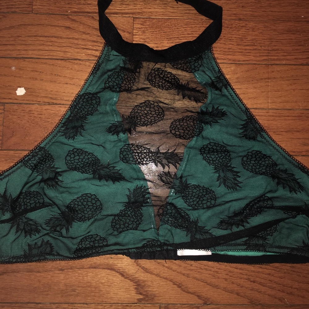 Pineapple lace bralet